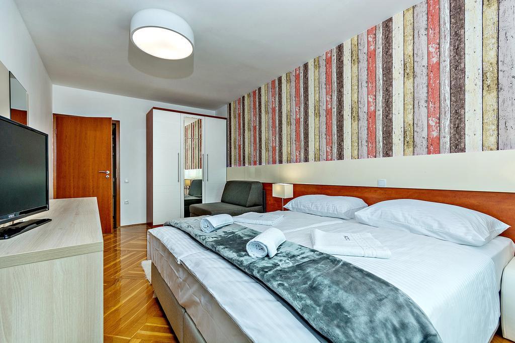 Adeo Hotel